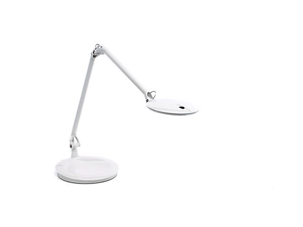 Humanscale Diffrient specified for office task lighting in a Constructive-IT office refurbishment